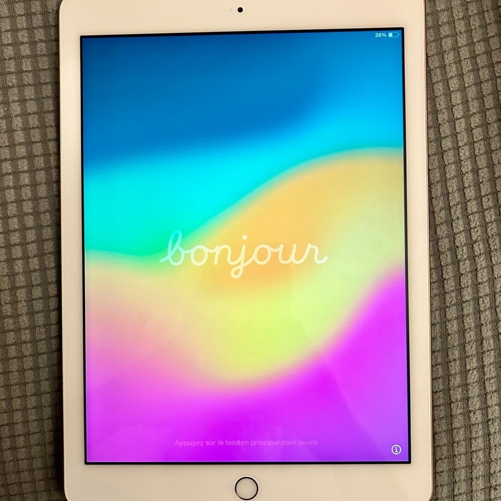 6th Generation (2018) Apple IPad 32GB